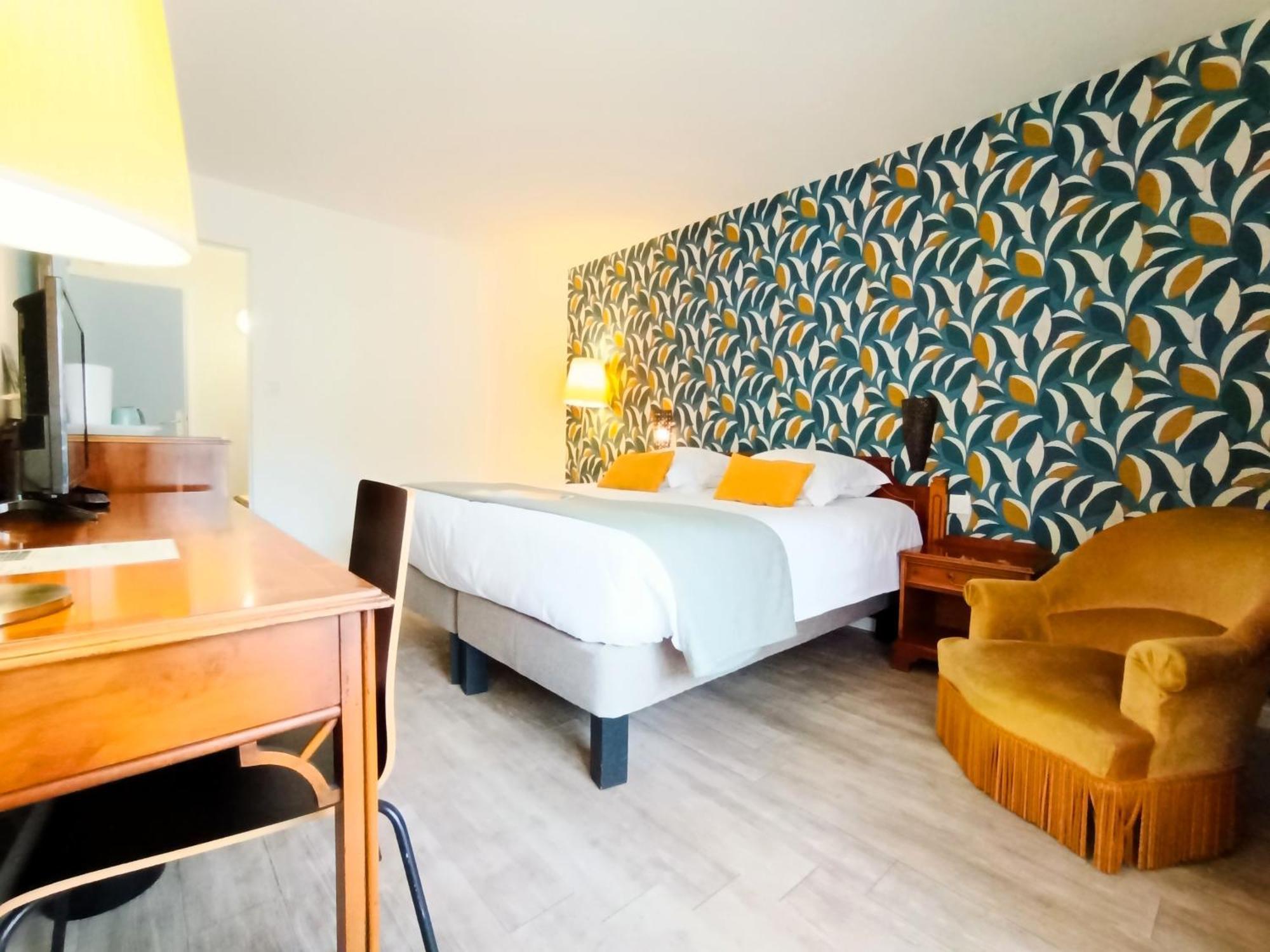 Hotel Des Tuileries Nimes Exterior photo
