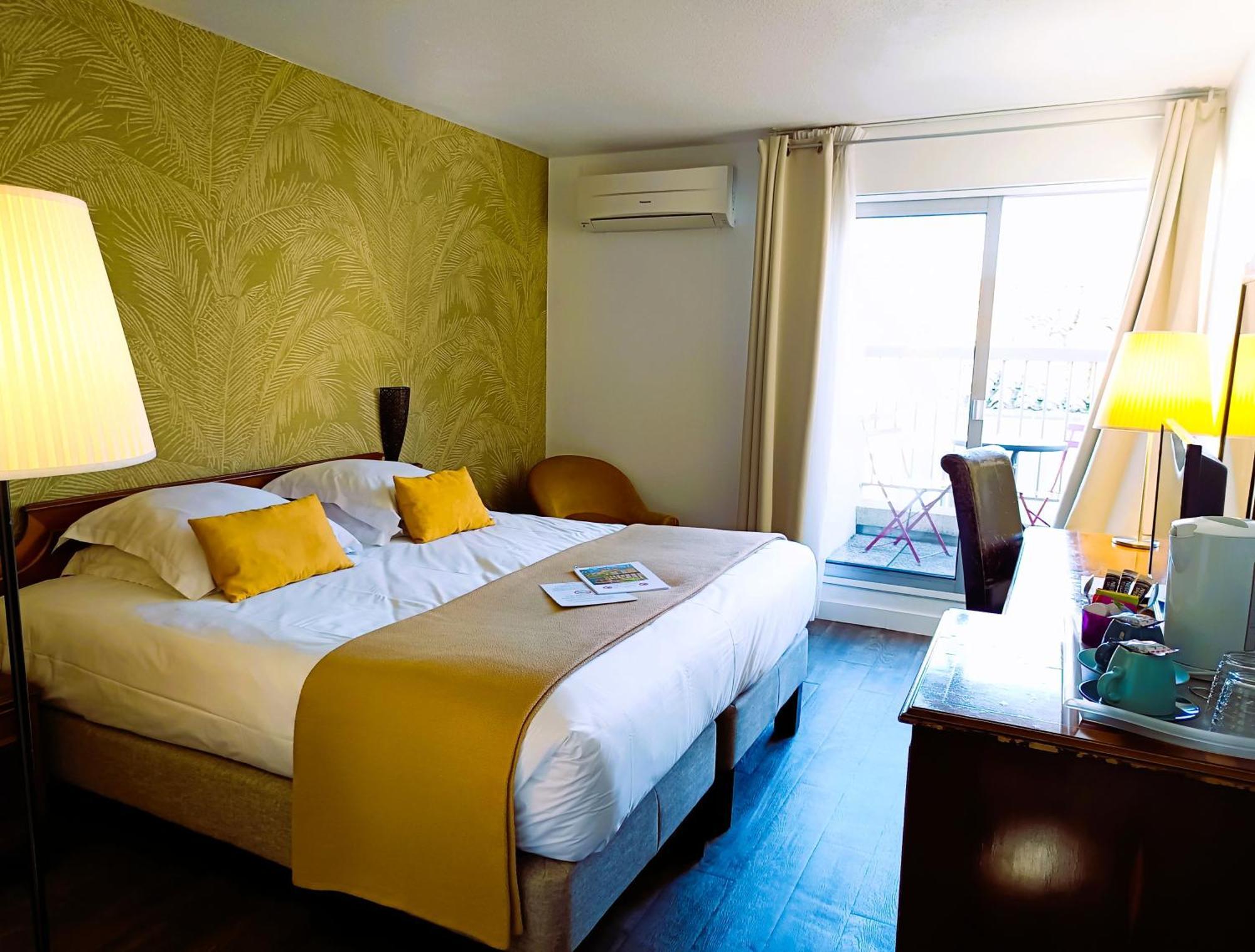 Hotel Des Tuileries Nimes Exterior photo