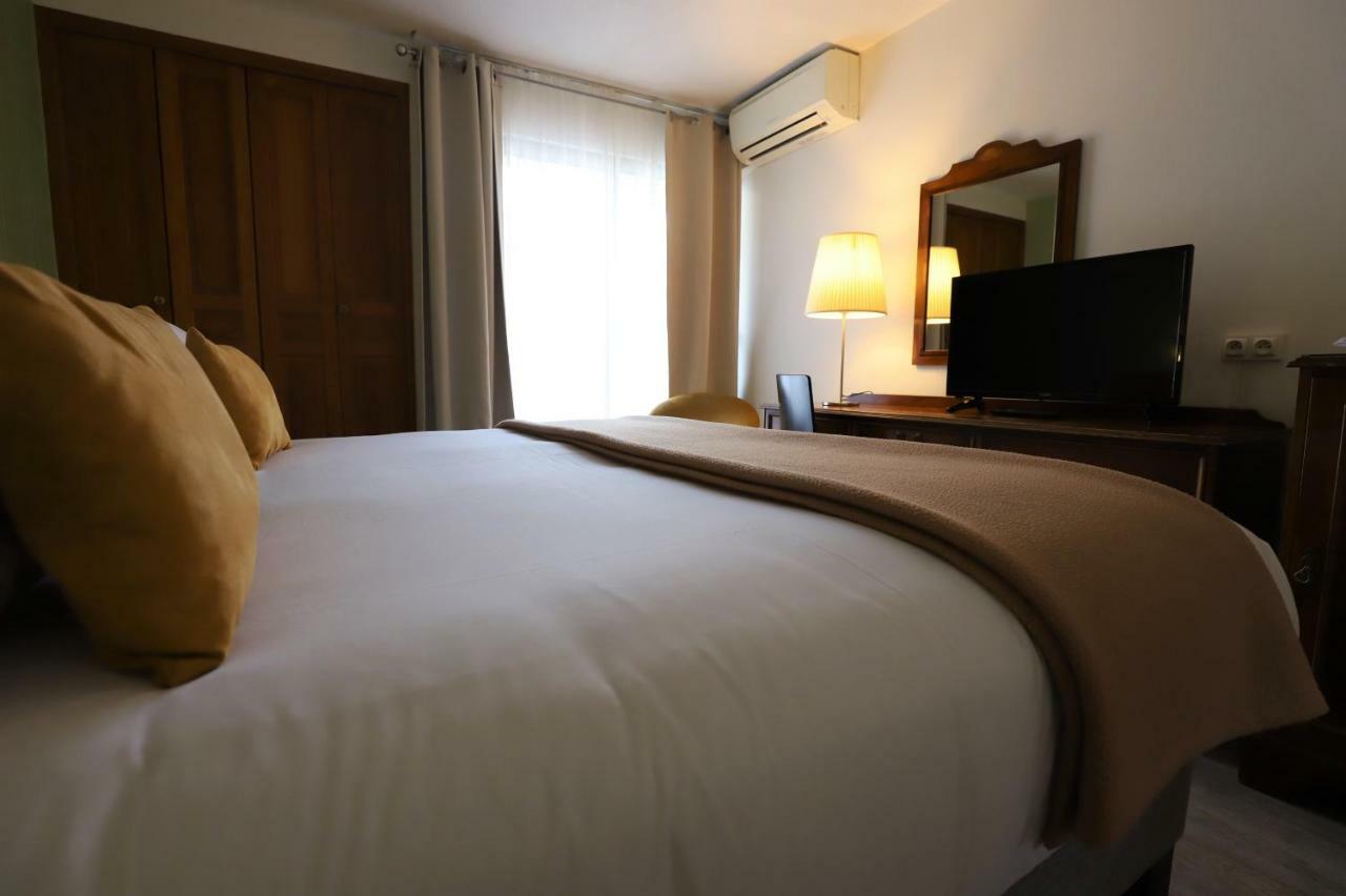 Hotel Des Tuileries Nimes Exterior photo